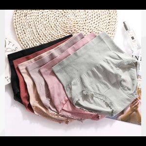 Cotton undies/brief/comfortable Huggies